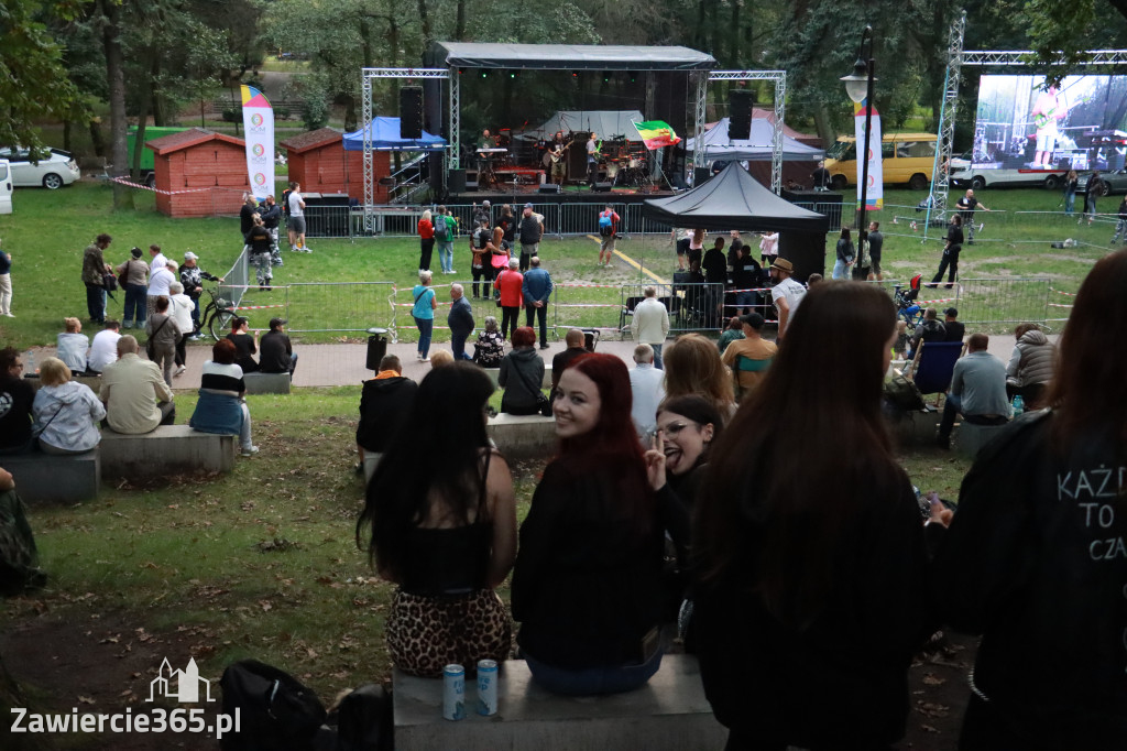 Fotorelacja I: Żywa Scena Zawiercie – Festiwal Reggae. Koncert zespołu KOŁTUN!