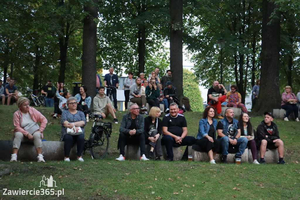 Fotorelacja I: Żywa Scena Zawiercie – Festiwal Reggae. Koncert zespołu KOŁTUN!