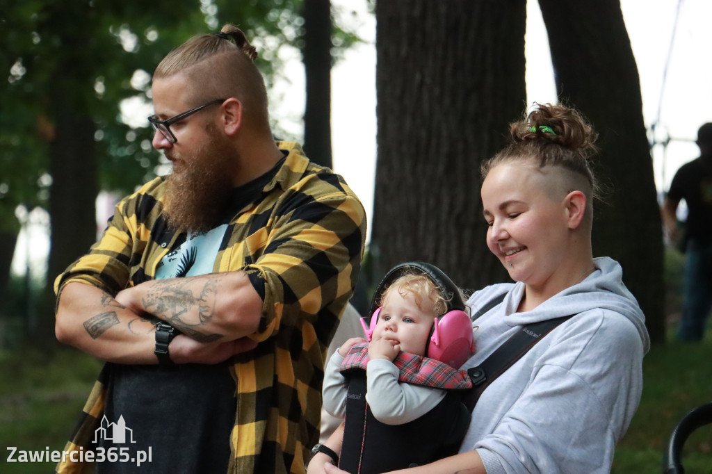 Fotorelacja I: Żywa Scena Zawiercie – Festiwal Reggae. Koncert zespołu KOŁTUN!