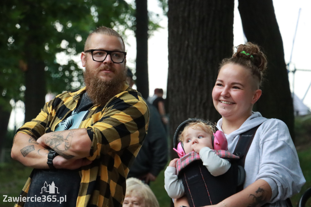 Fotorelacja I: Żywa Scena Zawiercie – Festiwal Reggae. Koncert zespołu KOŁTUN!