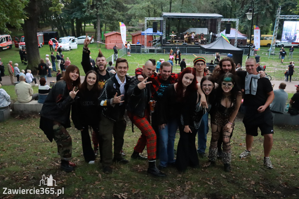 Fotorelacja I: Żywa Scena Zawiercie – Festiwal Reggae. Koncert zespołu KOŁTUN!