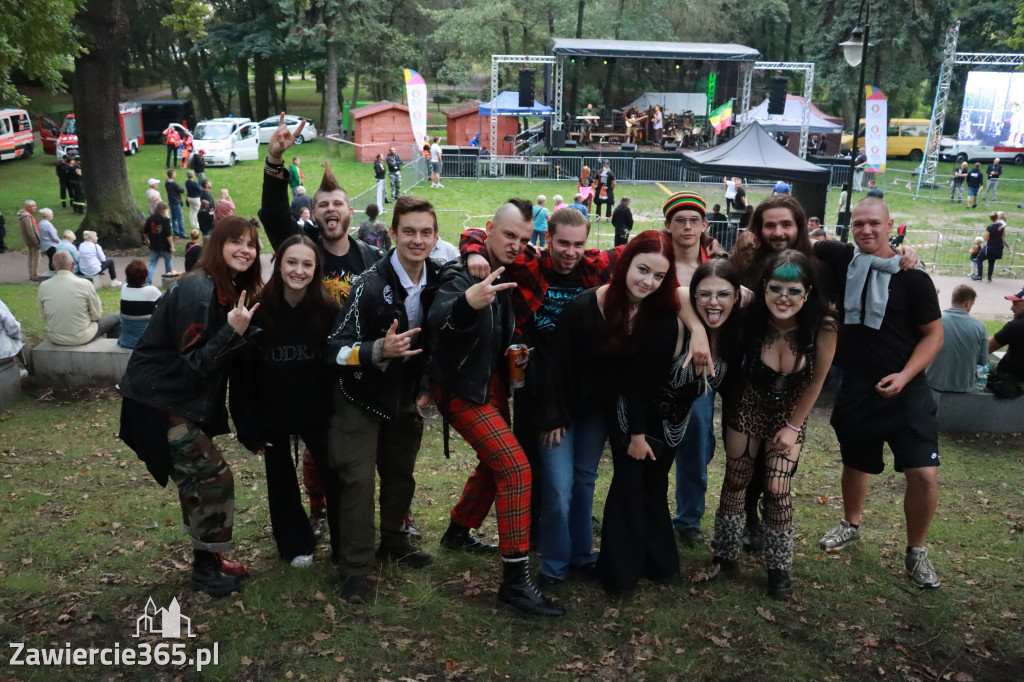 Fotorelacja I: Żywa Scena Zawiercie – Festiwal Reggae. Koncert zespołu KOŁTUN!