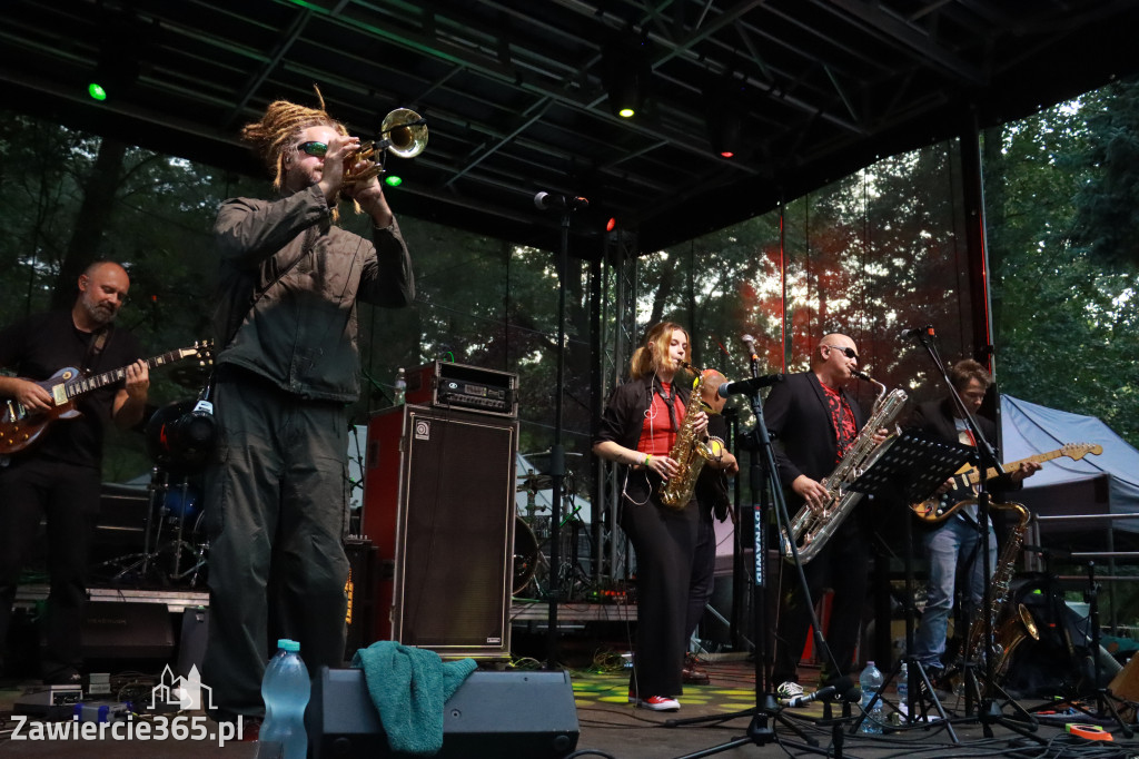 Fotorelacja II: Żywa Scena Zawiercie – Festiwal Reggae. Koncert zespołu KONOPIANS