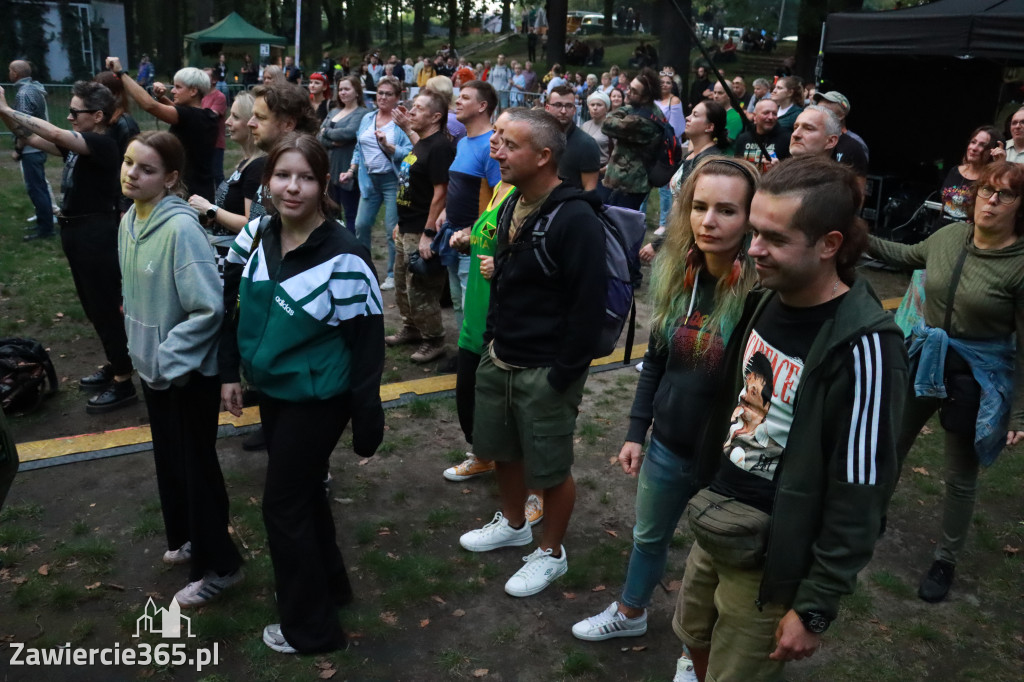Fotorelacja II: Żywa Scena Zawiercie – Festiwal Reggae. Koncert zespołu KONOPIANS