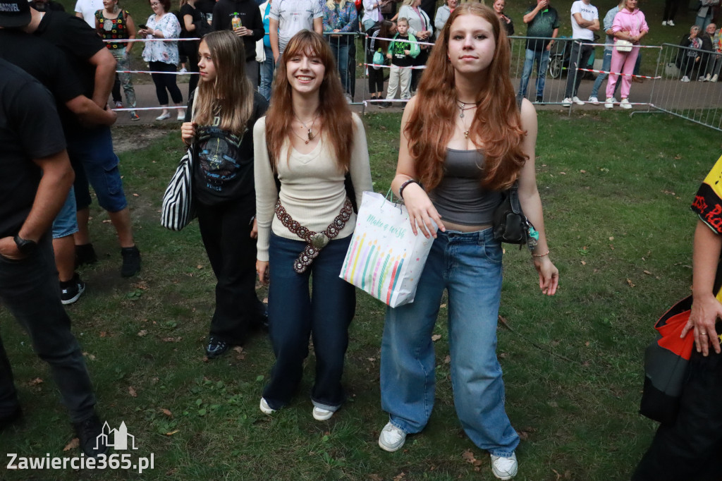 Fotorelacja II: Żywa Scena Zawiercie – Festiwal Reggae. Koncert zespołu KONOPIANS