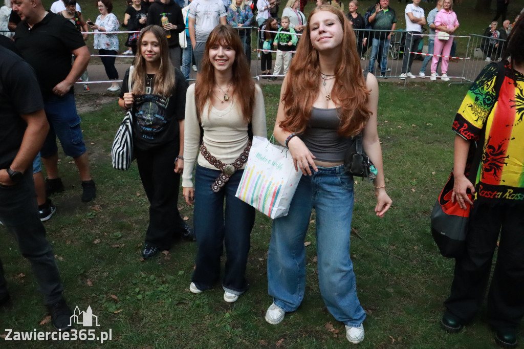 Fotorelacja II: Żywa Scena Zawiercie – Festiwal Reggae. Koncert zespołu KONOPIANS