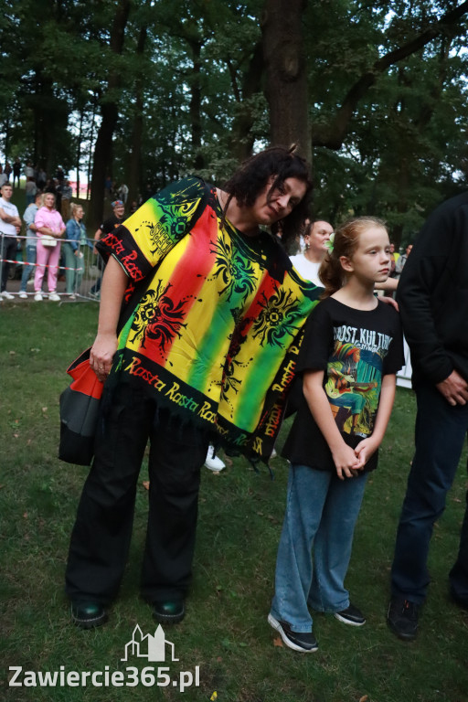 Fotorelacja II: Żywa Scena Zawiercie – Festiwal Reggae. Koncert zespołu KONOPIANS