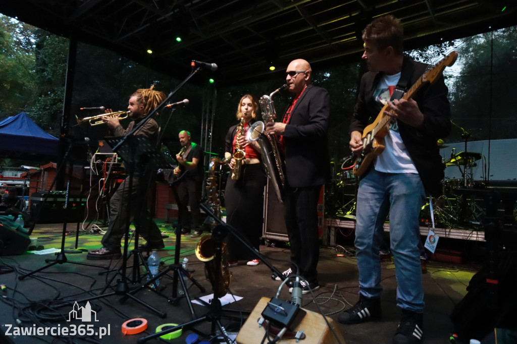Fotorelacja II: Żywa Scena Zawiercie – Festiwal Reggae. Koncert zespołu KONOPIANS
