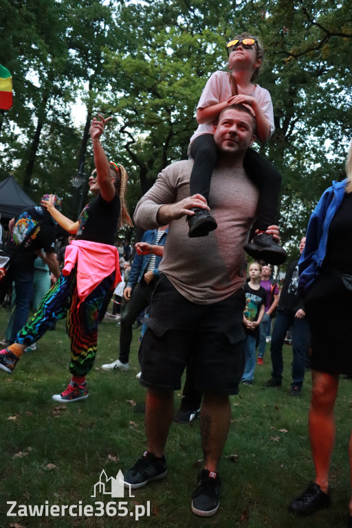 Fotorelacja II: Żywa Scena Zawiercie – Festiwal Reggae. Koncert zespołu KONOPIANS