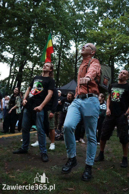 Fotorelacja II: Żywa Scena Zawiercie – Festiwal Reggae. Koncert zespołu KONOPIANS