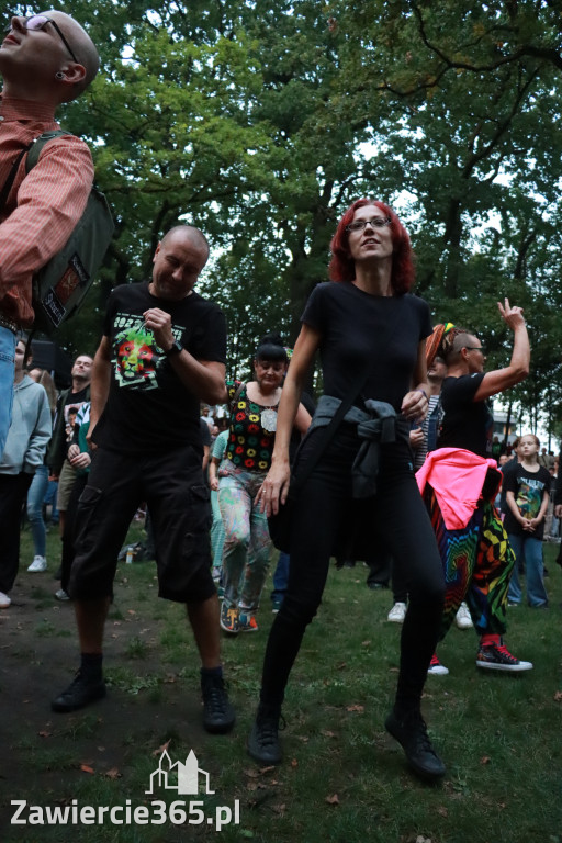Fotorelacja II: Żywa Scena Zawiercie – Festiwal Reggae. Koncert zespołu KONOPIANS
