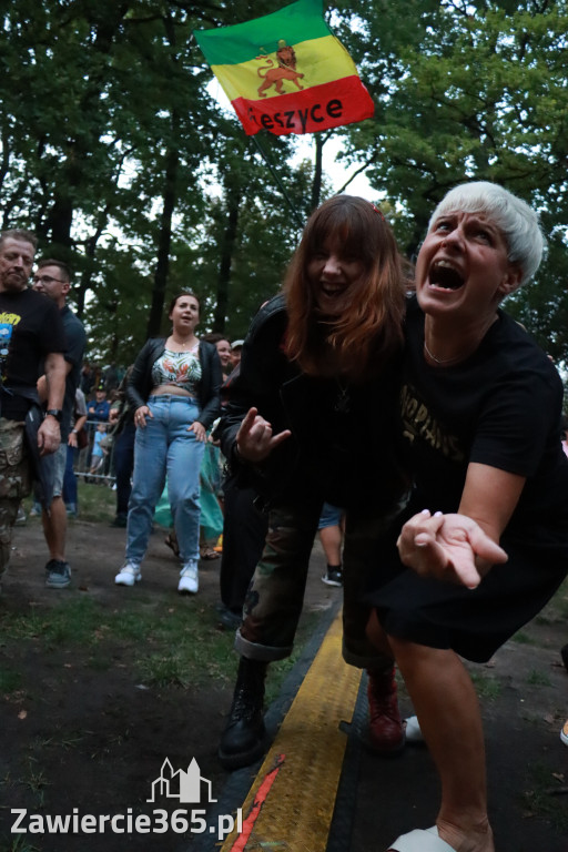 Fotorelacja II: Żywa Scena Zawiercie – Festiwal Reggae. Koncert zespołu KONOPIANS