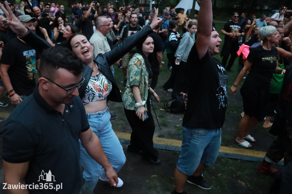 Fotorelacja II: Żywa Scena Zawiercie – Festiwal Reggae. Koncert zespołu KONOPIANS