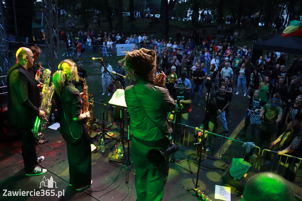 Fotorelacja II: Żywa Scena Zawiercie – Festiwal Reggae. Koncert zespołu KONOPIANS