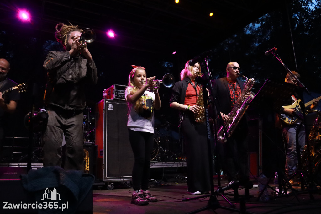 Fotorelacja II: Żywa Scena Zawiercie – Festiwal Reggae. Koncert zespołu KONOPIANS