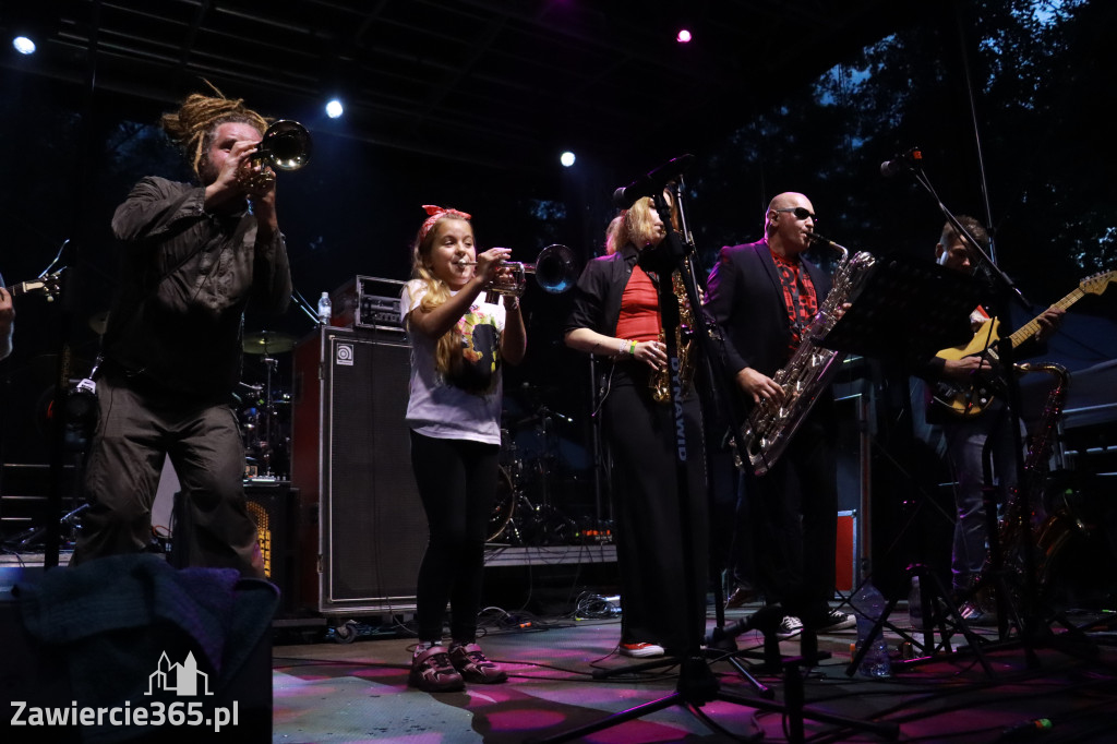Fotorelacja II: Żywa Scena Zawiercie – Festiwal Reggae. Koncert zespołu KONOPIANS