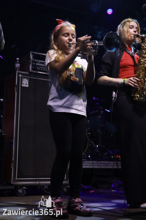 Fotorelacja II: Żywa Scena Zawiercie – Festiwal Reggae. Koncert zespołu KONOPIANS