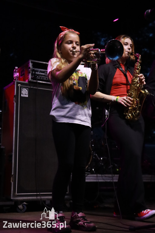 Fotorelacja II: Żywa Scena Zawiercie – Festiwal Reggae. Koncert zespołu KONOPIANS