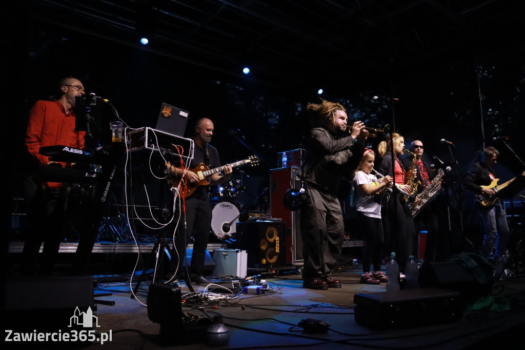Fotorelacja II: Żywa Scena Zawiercie – Festiwal Reggae. Koncert zespołu KONOPIANS