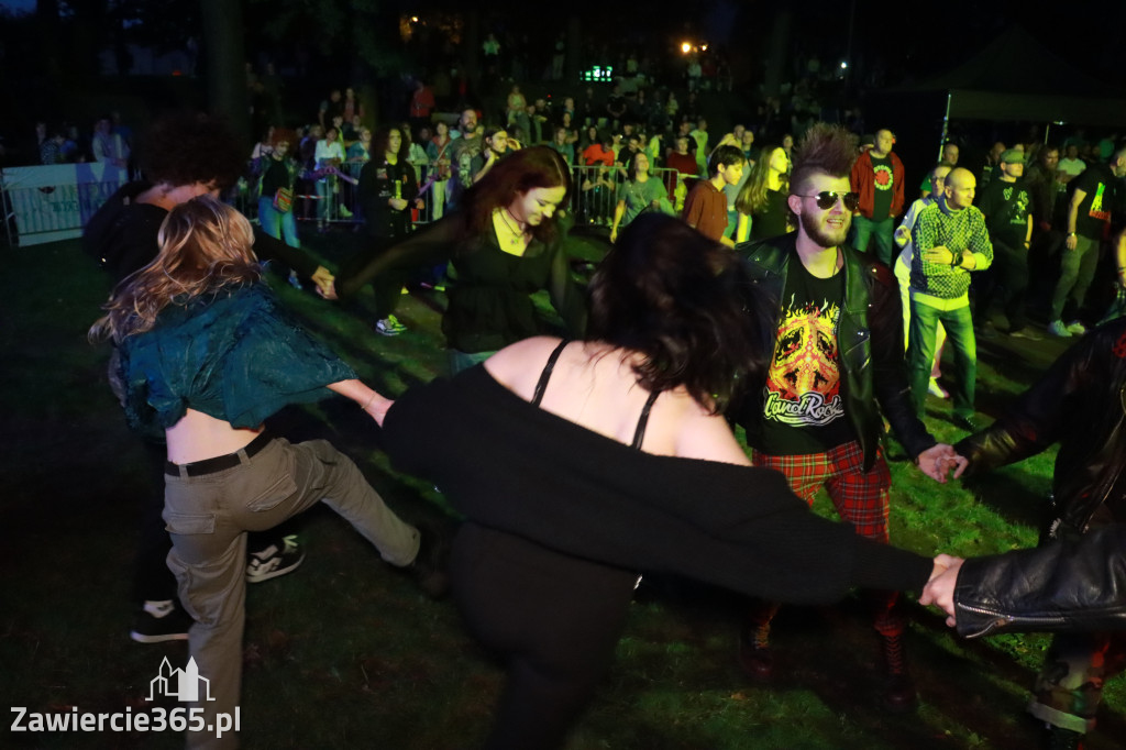 Fotorelacja II: Żywa Scena Zawiercie – Festiwal Reggae. Koncert zespołu KONOPIANS
