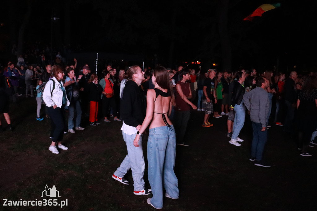 Fotorelacja III: Żywa Scena Zawiercie – Festiwal Reggae. Koncert zespołu JAMAJKI