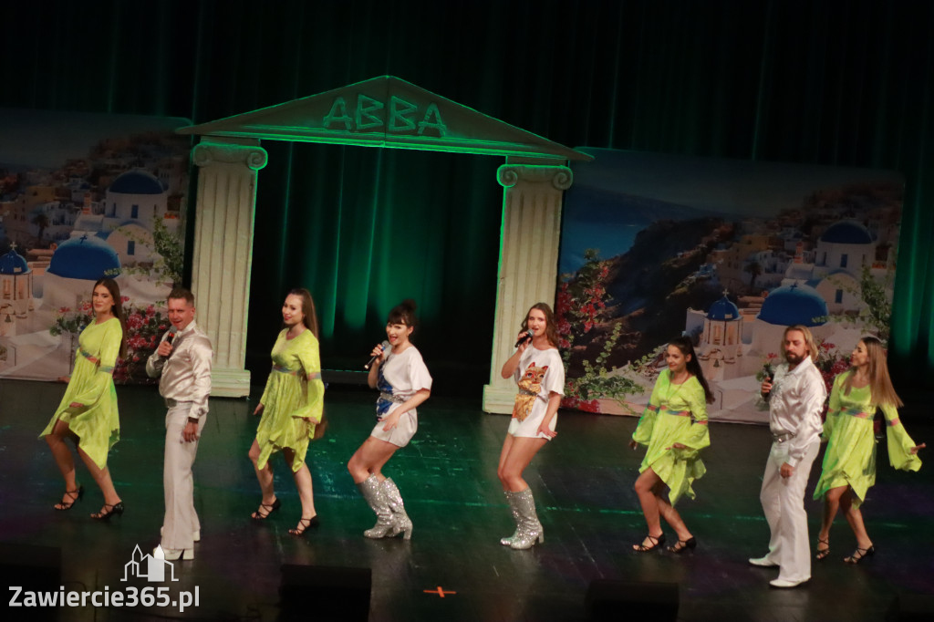 Fotorelacja: Mamma Mia - wspaniałe show w MOK Zawiercie