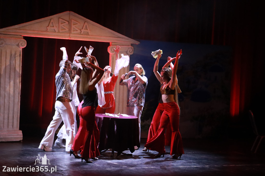 Fotorelacja: Mamma Mia - wspaniałe show w MOK Zawiercie