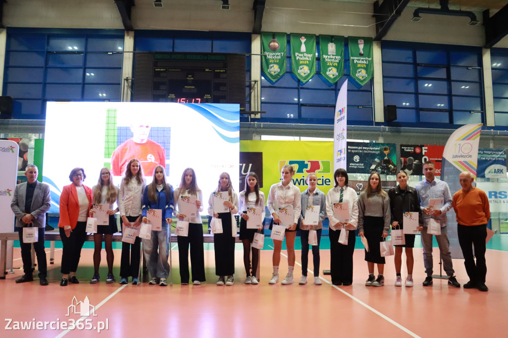 Fotorelacja: Nagrody Prezydent Anny Nemś za wysokie wyniki sportowe