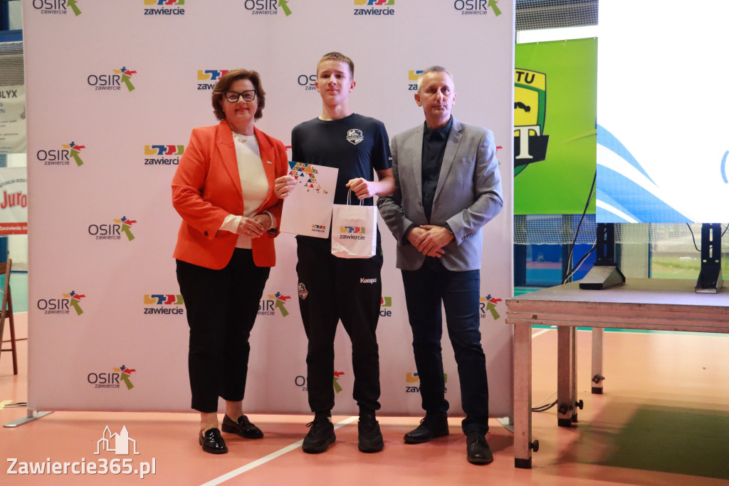 Fotorelacja: Nagrody Prezydent Anny Nemś za wysokie wyniki sportowe