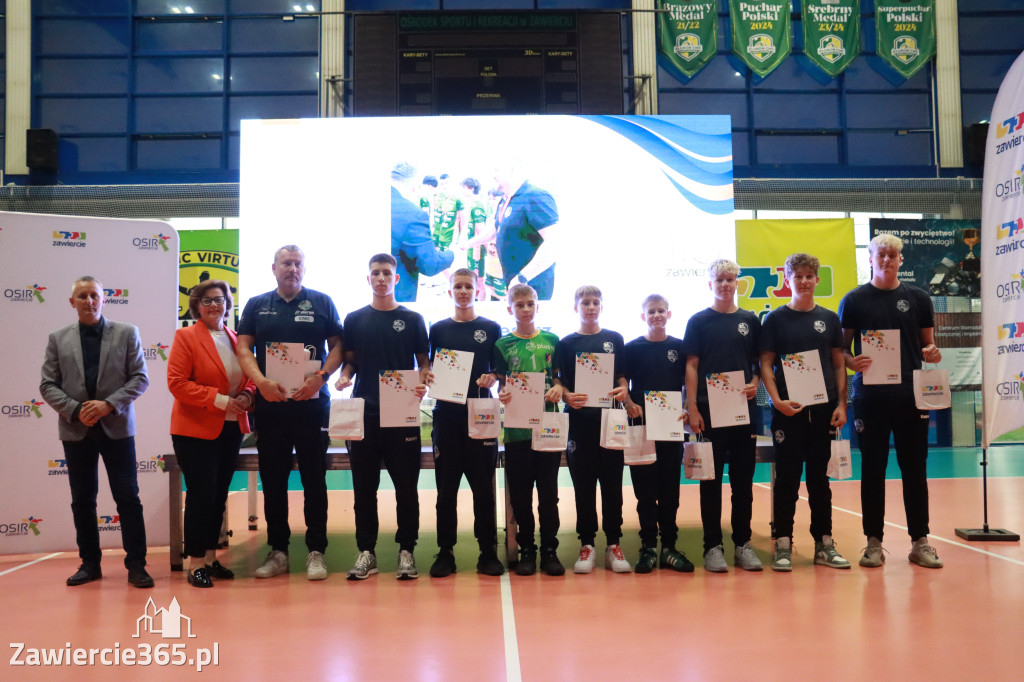 Fotorelacja: Nagrody Prezydent Anny Nemś za wysokie wyniki sportowe
