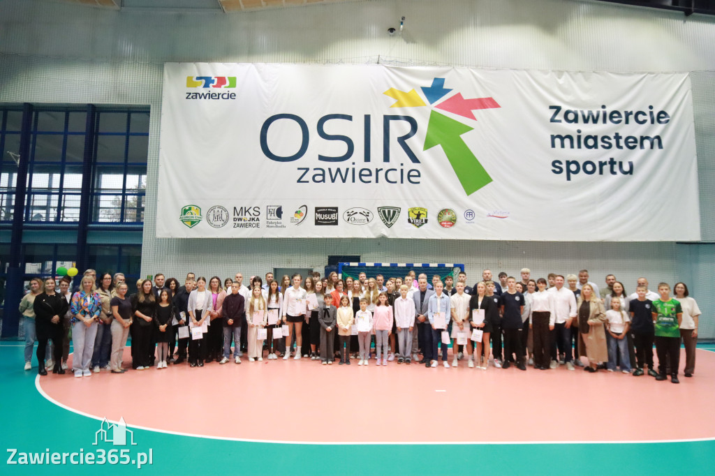 Fotorelacja: Nagrody Prezydent Anny Nemś za wysokie wyniki sportowe