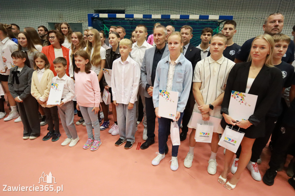 Fotorelacja: Nagrody Prezydent Anny Nemś za wysokie wyniki sportowe