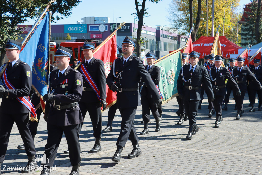 Fotorelacja I: Uroczystość NADANIA SZTANDARU i 50-lecie Zarządu Miejskiego ZOSP RP w Zawierciu