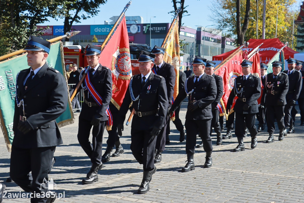 Fotorelacja I: Uroczystość NADANIA SZTANDARU i 50-lecie Zarządu Miejskiego ZOSP RP w Zawierciu