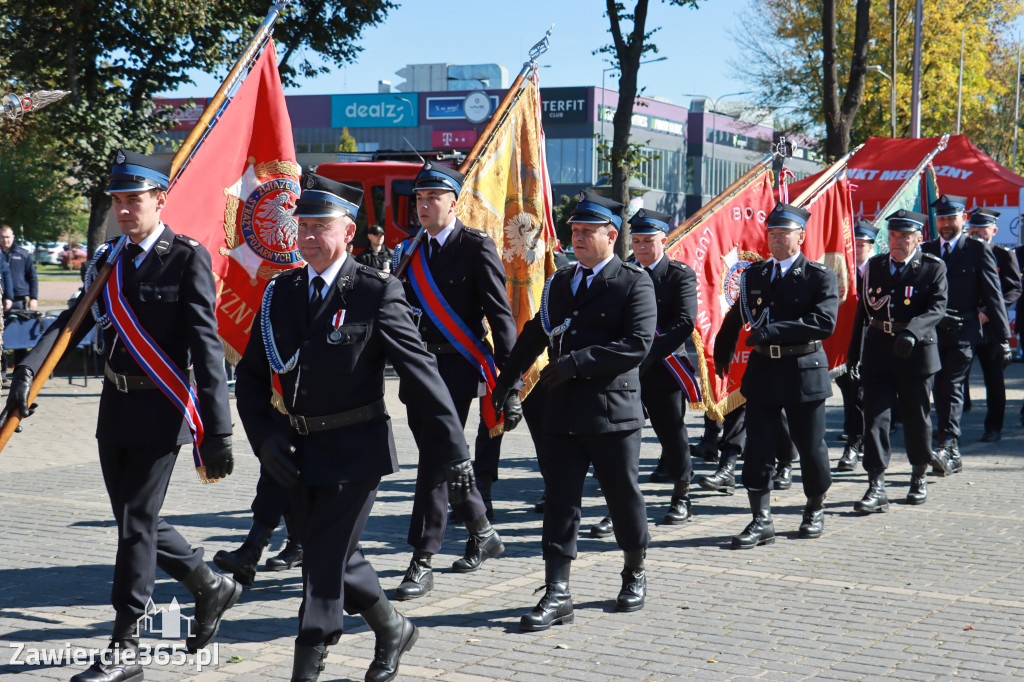 Fotorelacja I: Uroczystość NADANIA SZTANDARU i 50-lecie Zarządu Miejskiego ZOSP RP w Zawierciu