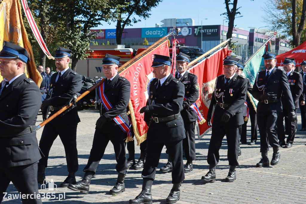 Fotorelacja I: Uroczystość NADANIA SZTANDARU i 50-lecie Zarządu Miejskiego ZOSP RP w Zawierciu