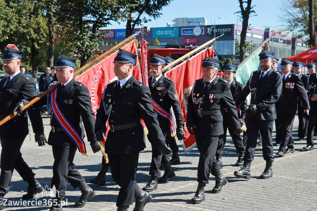 Fotorelacja I: Uroczystość NADANIA SZTANDARU i 50-lecie Zarządu Miejskiego ZOSP RP w Zawierciu
