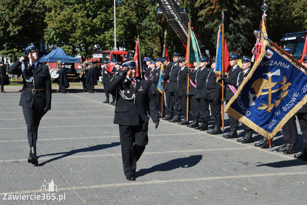 Fotorelacja I: Uroczystość NADANIA SZTANDARU i 50-lecie Zarządu Miejskiego ZOSP RP w Zawierciu