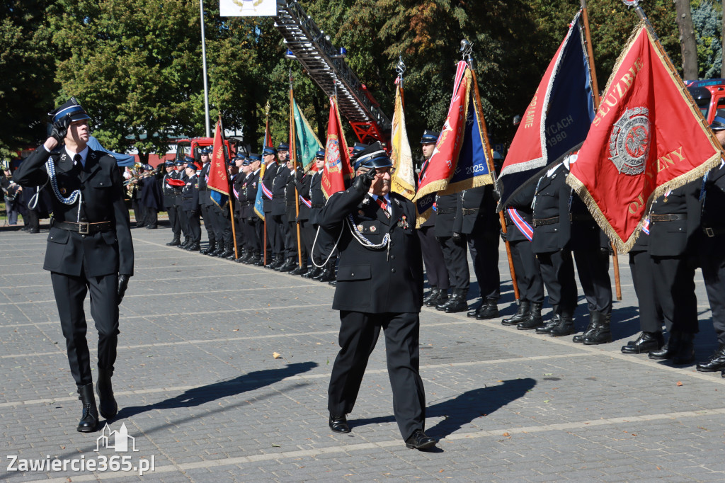 Fotorelacja I: Uroczystość NADANIA SZTANDARU i 50-lecie Zarządu Miejskiego ZOSP RP w Zawierciu