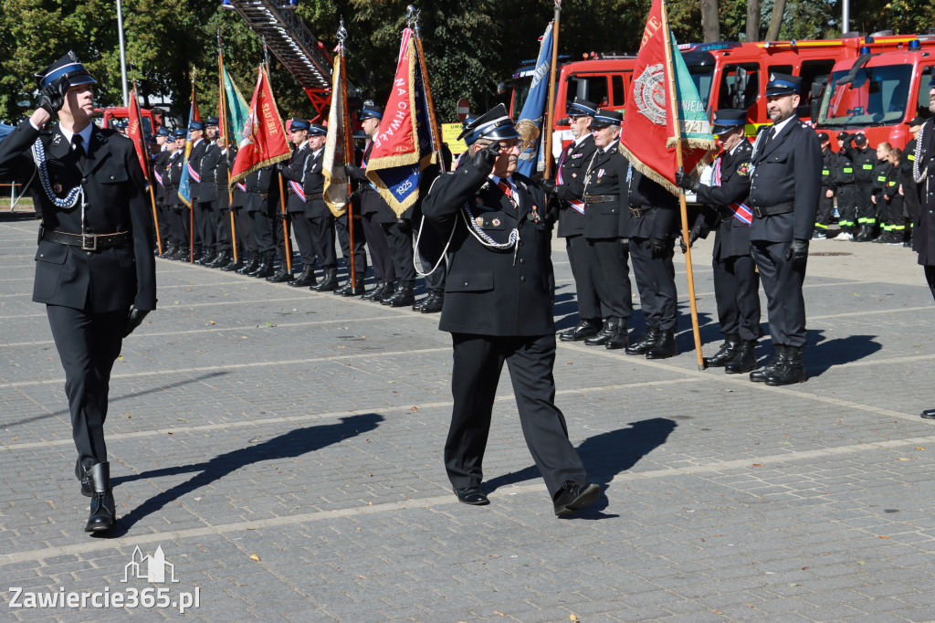 Fotorelacja I: Uroczystość NADANIA SZTANDARU i 50-lecie Zarządu Miejskiego ZOSP RP w Zawierciu