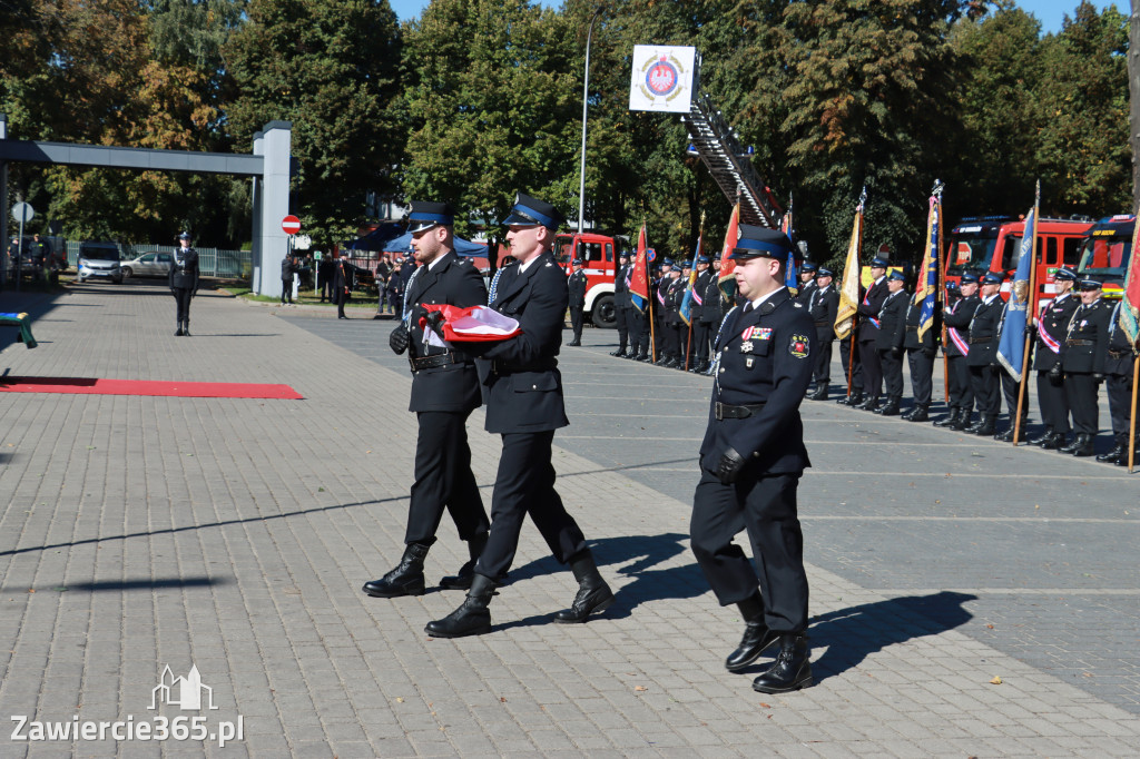 Fotorelacja I: Uroczystość NADANIA SZTANDARU i 50-lecie Zarządu Miejskiego ZOSP RP w Zawierciu