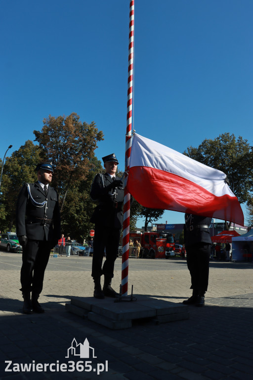 Fotorelacja I: Uroczystość NADANIA SZTANDARU i 50-lecie Zarządu Miejskiego ZOSP RP w Zawierciu