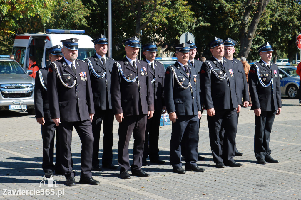 Fotorelacja I: Uroczystość NADANIA SZTANDARU i 50-lecie Zarządu Miejskiego ZOSP RP w Zawierciu