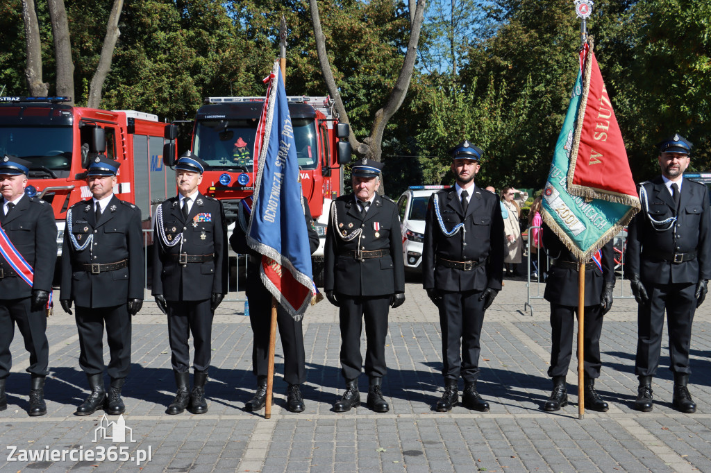 Fotorelacja I: Uroczystość NADANIA SZTANDARU i 50-lecie Zarządu Miejskiego ZOSP RP w Zawierciu