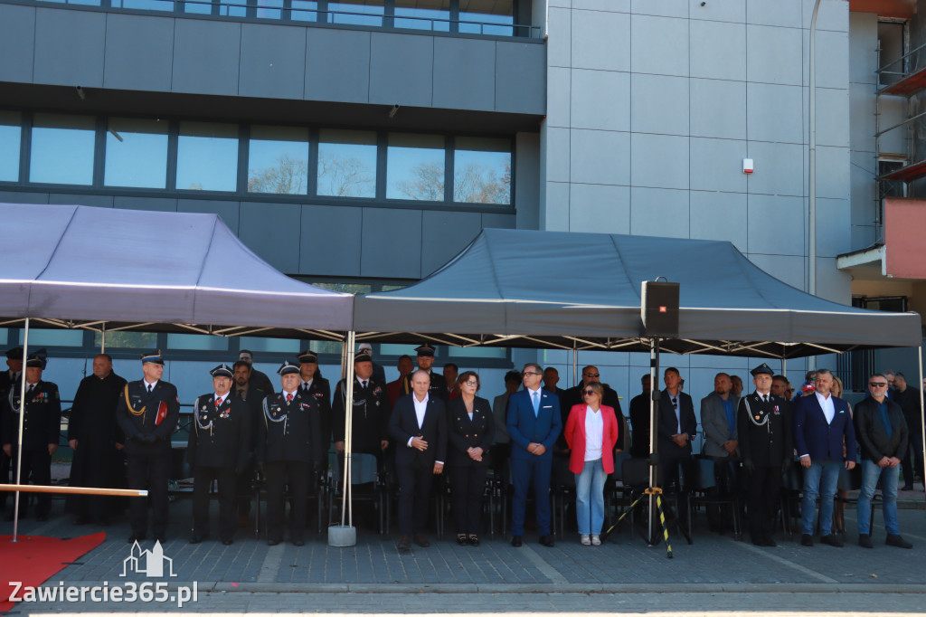 Fotorelacja I: Uroczystość NADANIA SZTANDARU i 50-lecie Zarządu Miejskiego ZOSP RP w Zawierciu