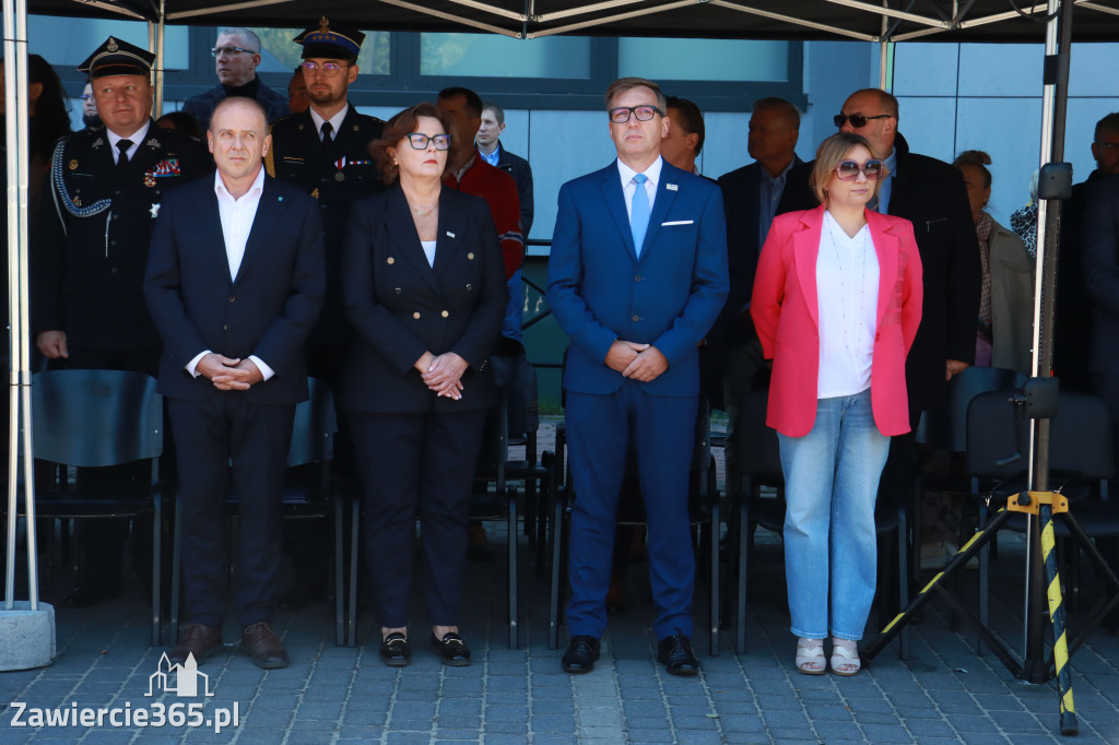 Fotorelacja I: Uroczystość NADANIA SZTANDARU i 50-lecie Zarządu Miejskiego ZOSP RP w Zawierciu