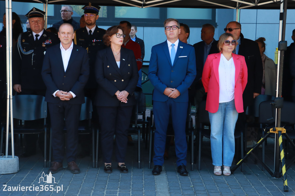 Fotorelacja I: Uroczystość NADANIA SZTANDARU i 50-lecie Zarządu Miejskiego ZOSP RP w Zawierciu