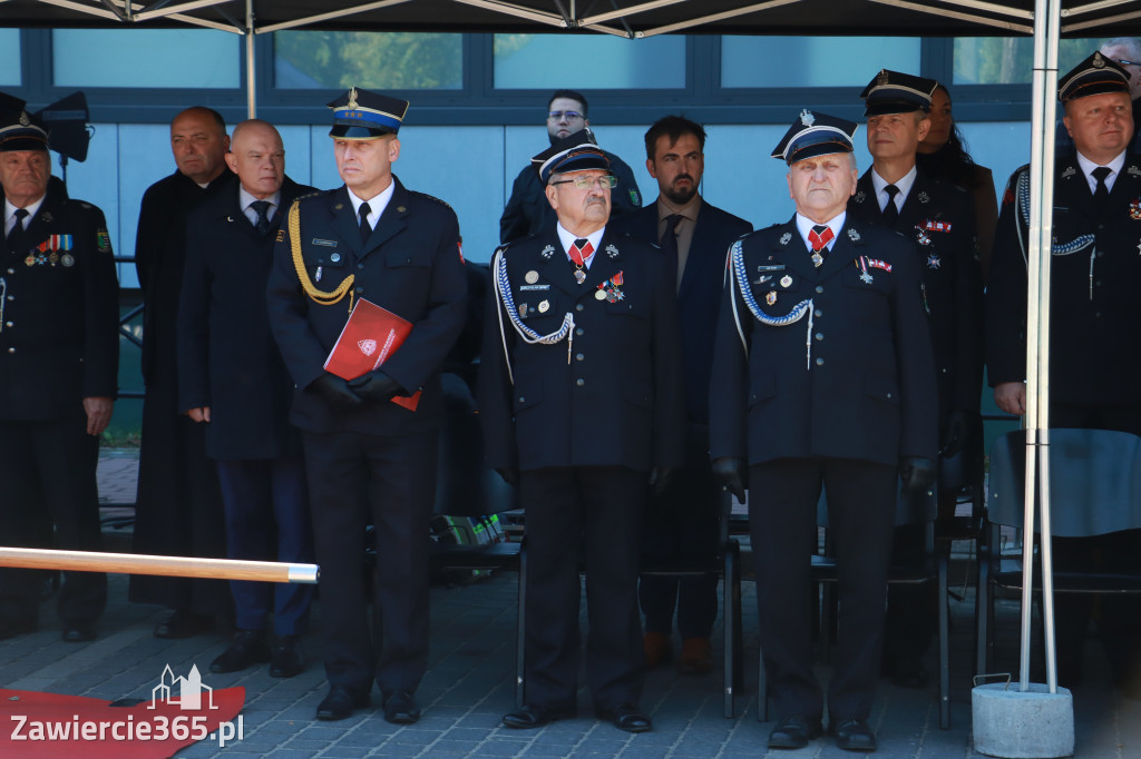 Fotorelacja I: Uroczystość NADANIA SZTANDARU i 50-lecie Zarządu Miejskiego ZOSP RP w Zawierciu