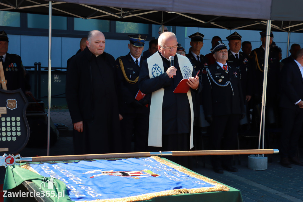 Fotorelacja I: Uroczystość NADANIA SZTANDARU i 50-lecie Zarządu Miejskiego ZOSP RP w Zawierciu