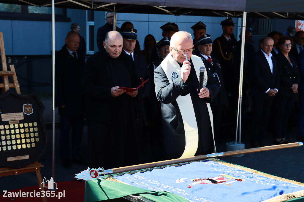 Fotorelacja I: Uroczystość NADANIA SZTANDARU i 50-lecie Zarządu Miejskiego ZOSP RP w Zawierciu
